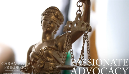 What Should You Expect From a Top Criminal Lawyer in Toronto?